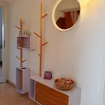 Charmante Maisonnette-dachgeschosswohnung In Zentraler Lage شقة روستوك