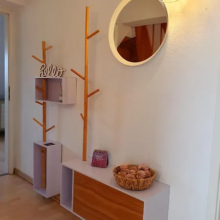 Charmante Maisonnette-dachgeschosswohnung In Zentraler Lage Apartmán Rostock