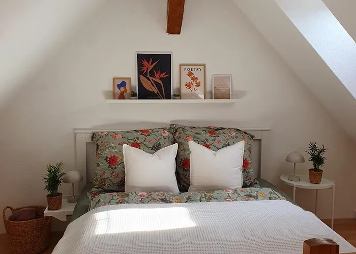 Charmante Maisonnette-dachgeschosswohnung In Zentraler Lage アパート